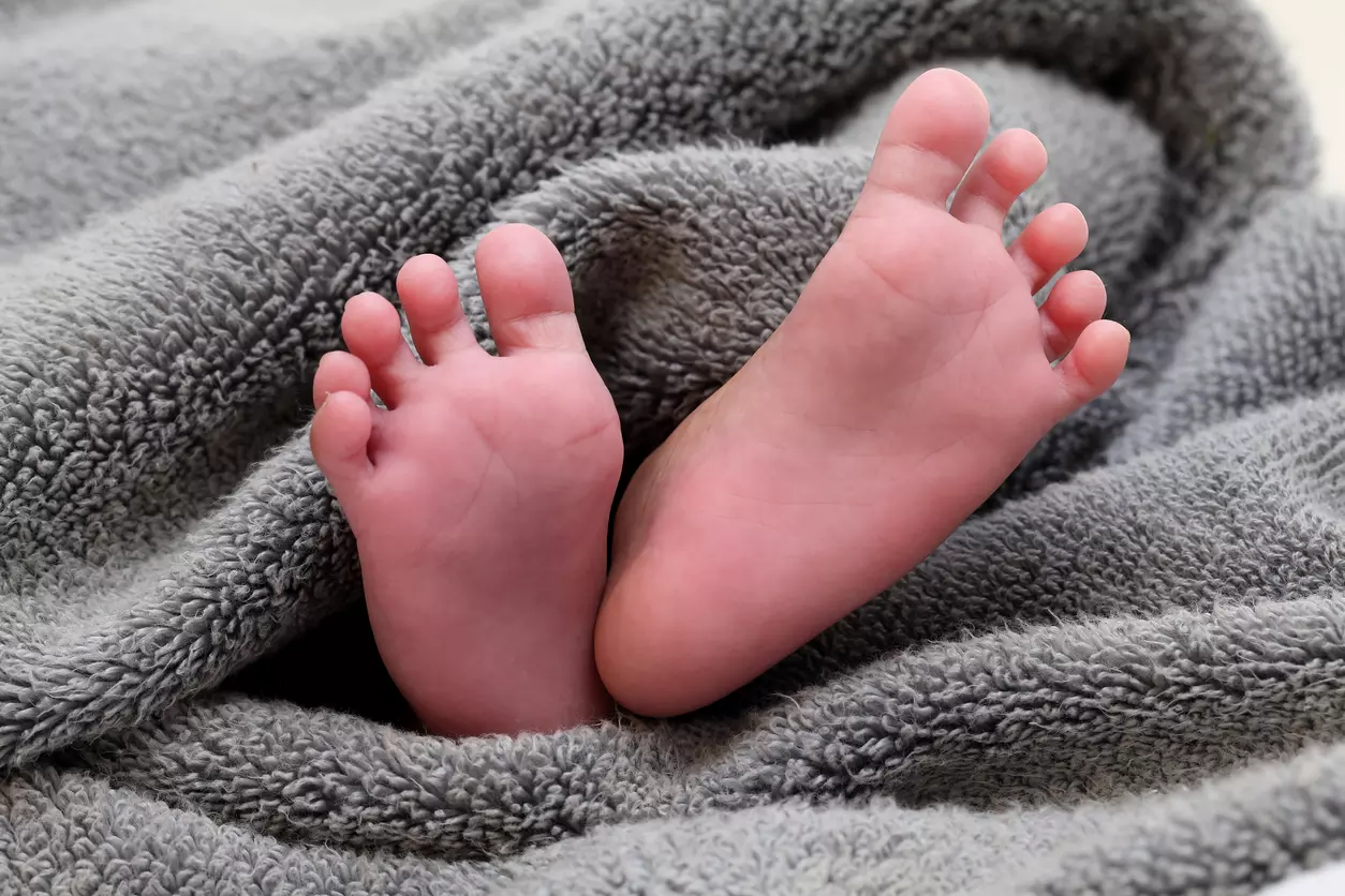 In heartwarming act, Kerala officer breastfeeds hospitalised womans baby