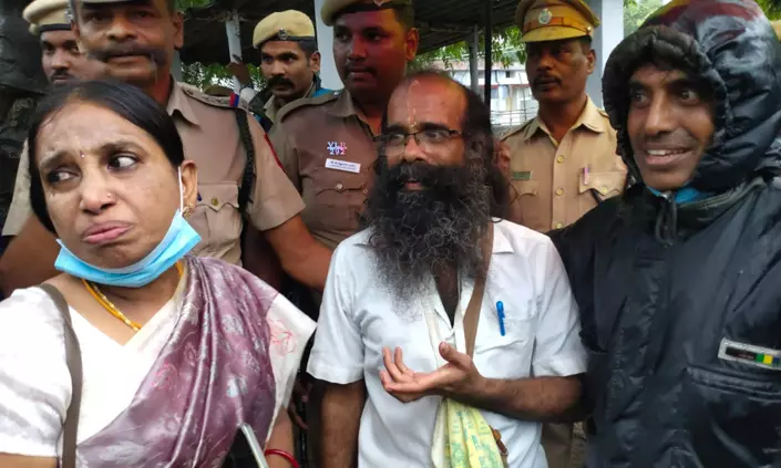 Rajiv Gandhi killers,Nalini Sriharan, Supreme Court releases Rajiv Gandhi killers,