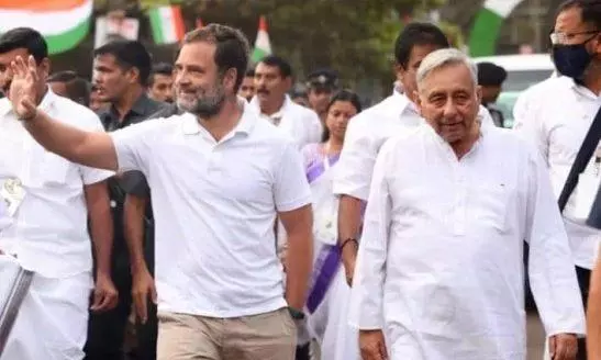 Mani Shankar Aiyar and Rahul Gandhi Mani Shankar Aiyar and Rahul Gandhi