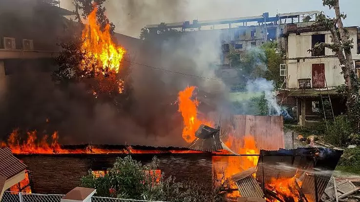 Manipur, policemen suspended, armoury looting