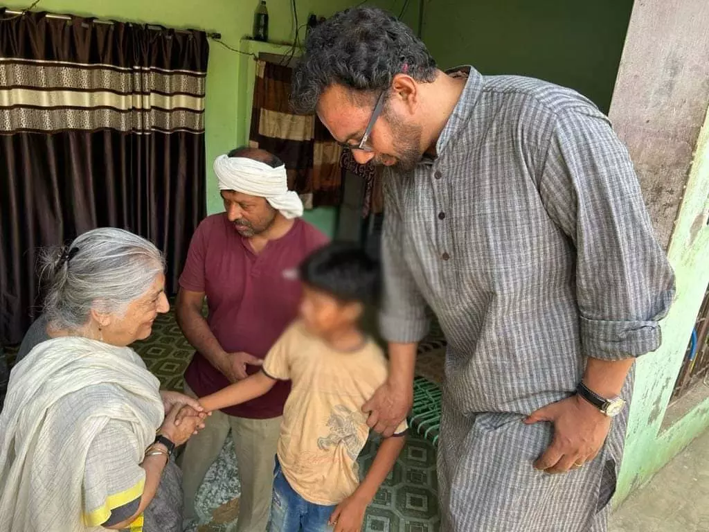 UP: CPI(M) delegation visits Muslim boy; family agrees to Kerala govts offer