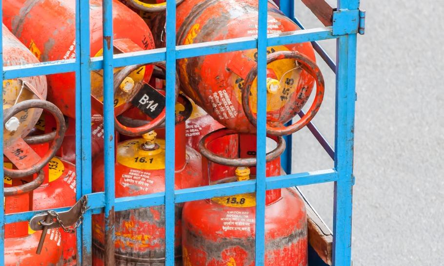 Iran-US-Israel war effect: Domestic LPG cylinder costlier by Rs 60, commercial up Rs 115