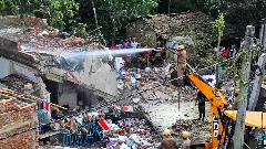 Job crisis to politics of violence: What is helping the boom in Bengal’s firecracker industry