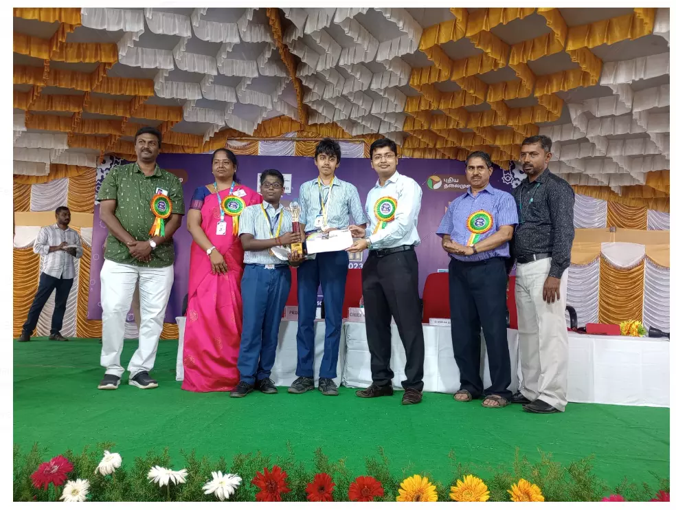 Winners of Coimbatore edition of Veettukku Oru Vignani