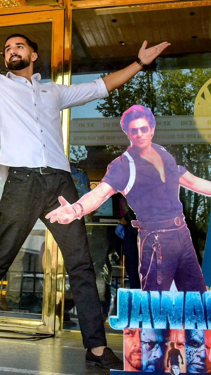 SRKs Jawan film launch across India