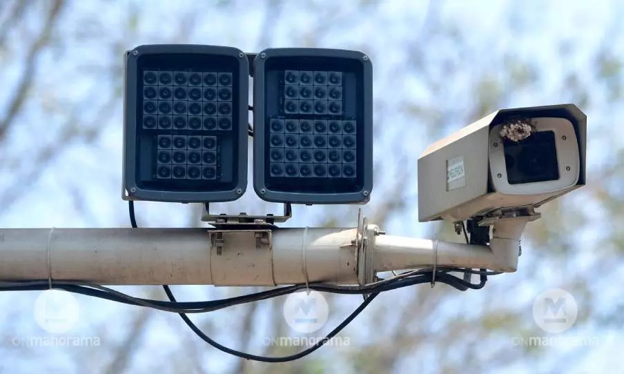Kerala: Ruling LDF, UDF exchange barbs over installation of AI cameras