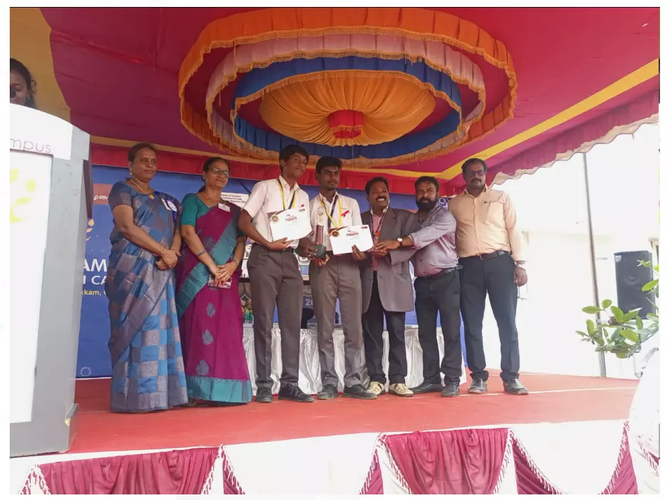 Winners of Chennai edition of Veettukku Oru Vignani