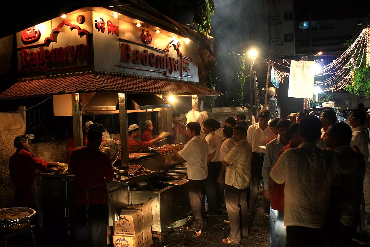 Mumbai’s iconic Bademiya eatery sealed over lack of licence, ‘unhygienic kitchen’