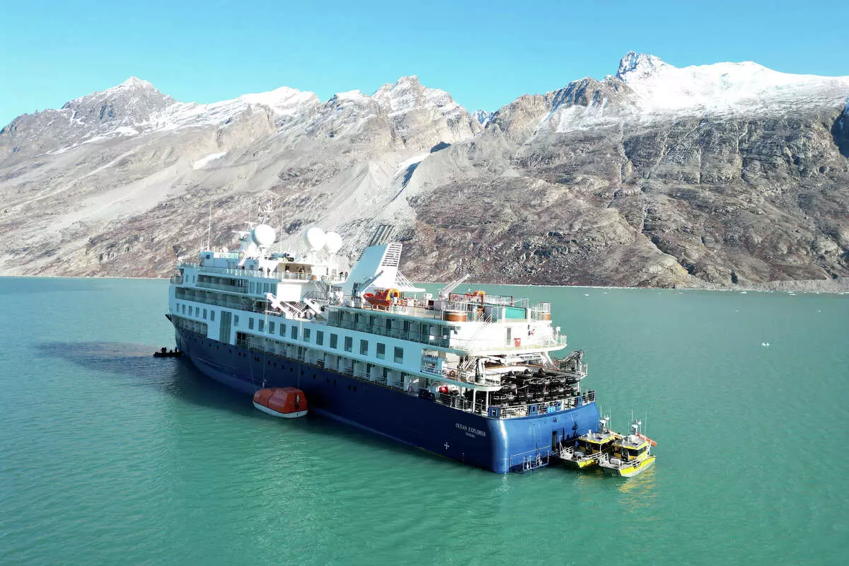 3 passengers test positive for COVID-19 aboard cruise ship stranded in Greenland
