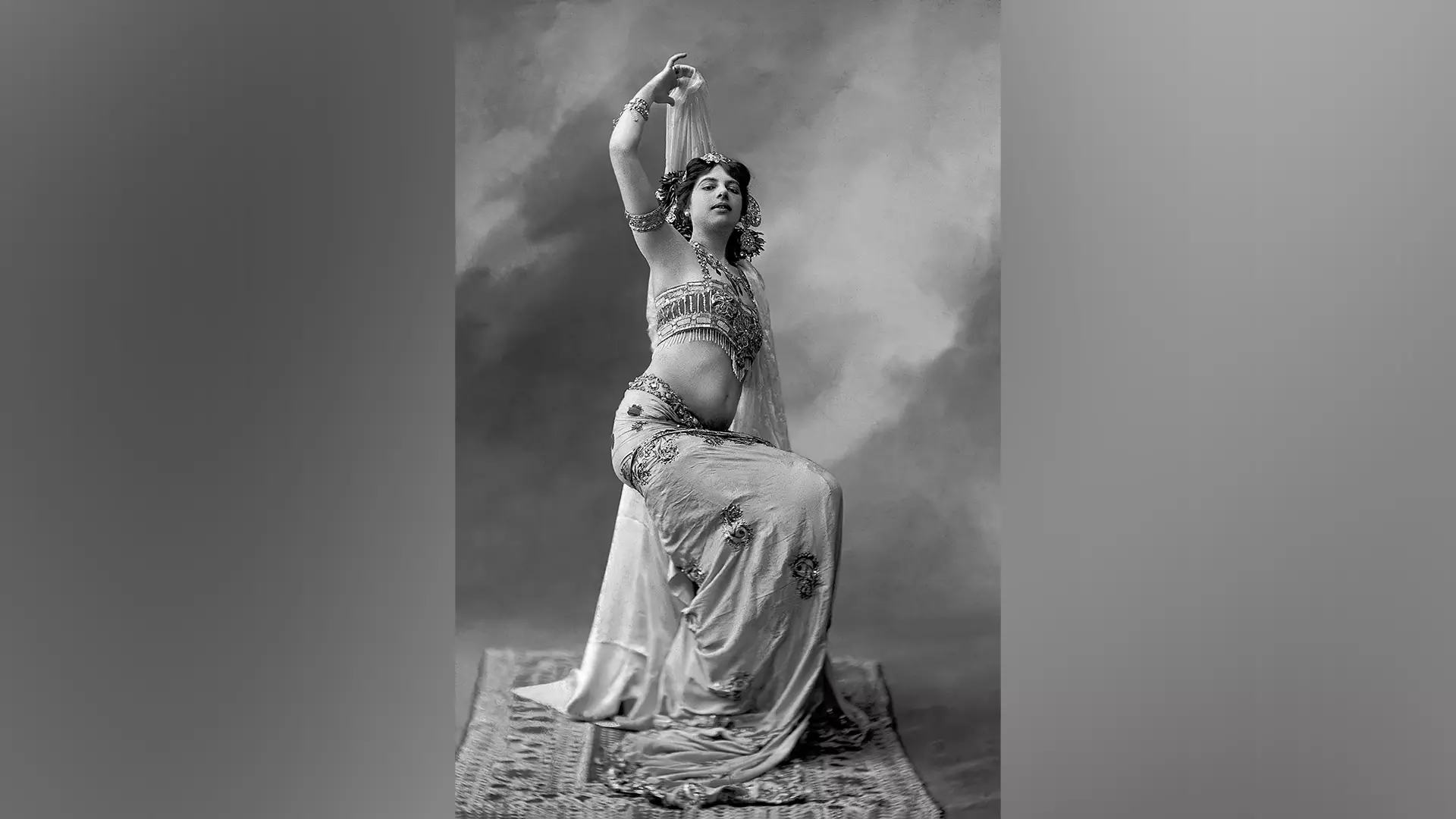 Mata Hari once told a friend that she never could dance well but people came to see her because she was the first who dared to show myself naked to the public.