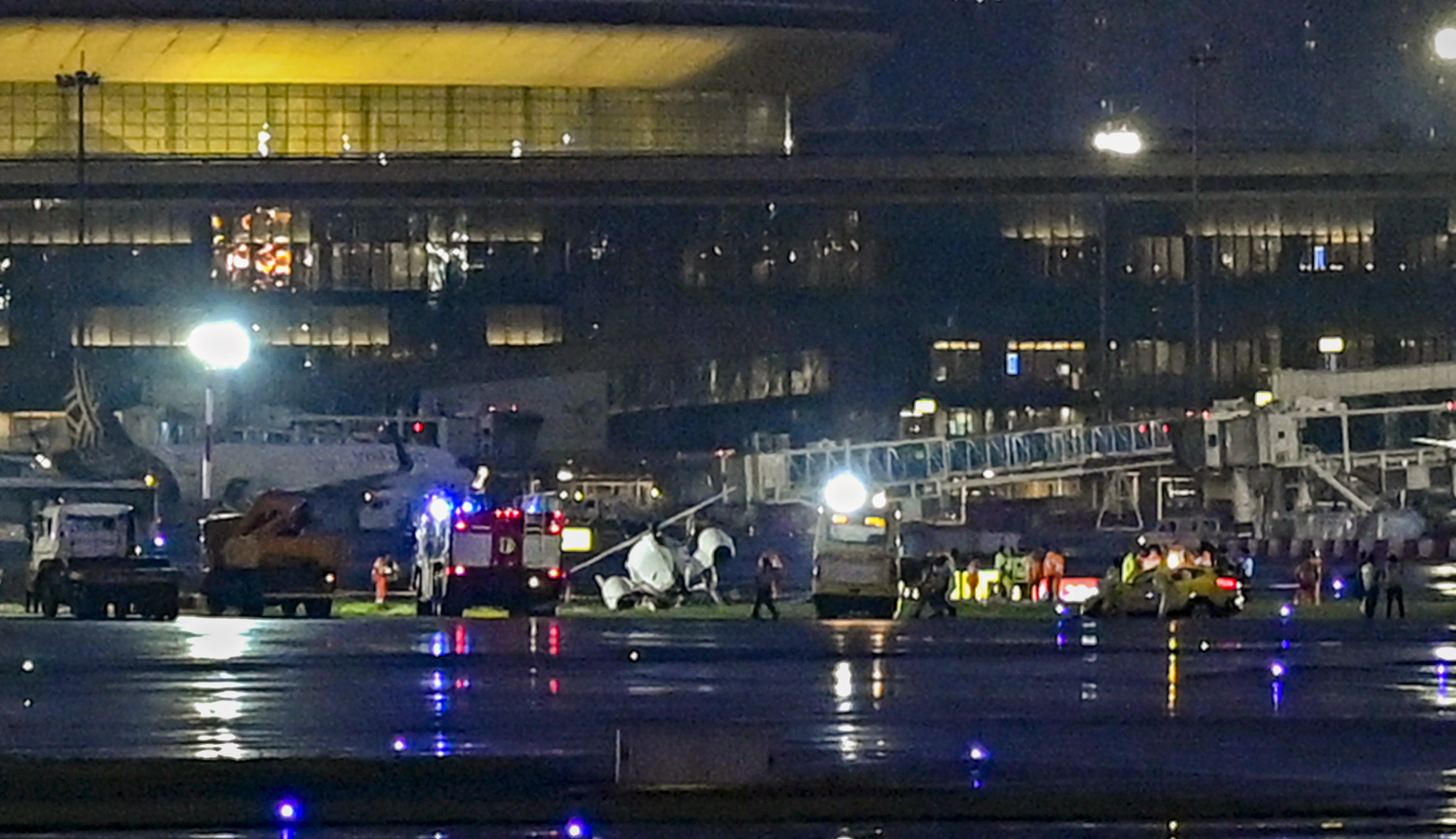 Bomb Scares As Airlines Foot The Bills Here S What They Can Do To