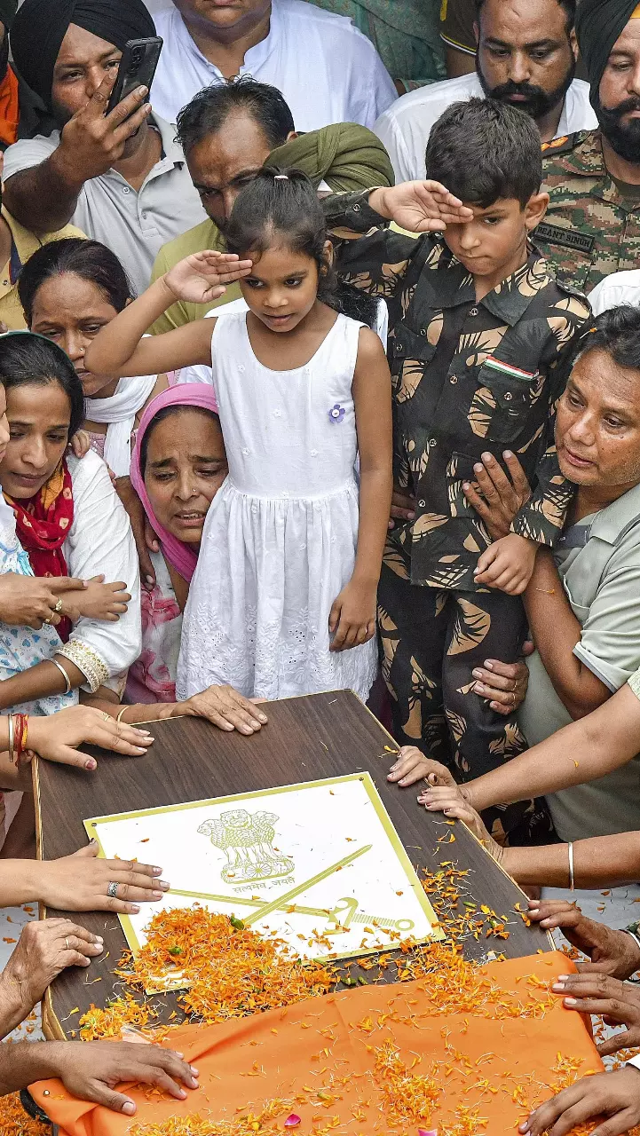 In photos: News of September 15