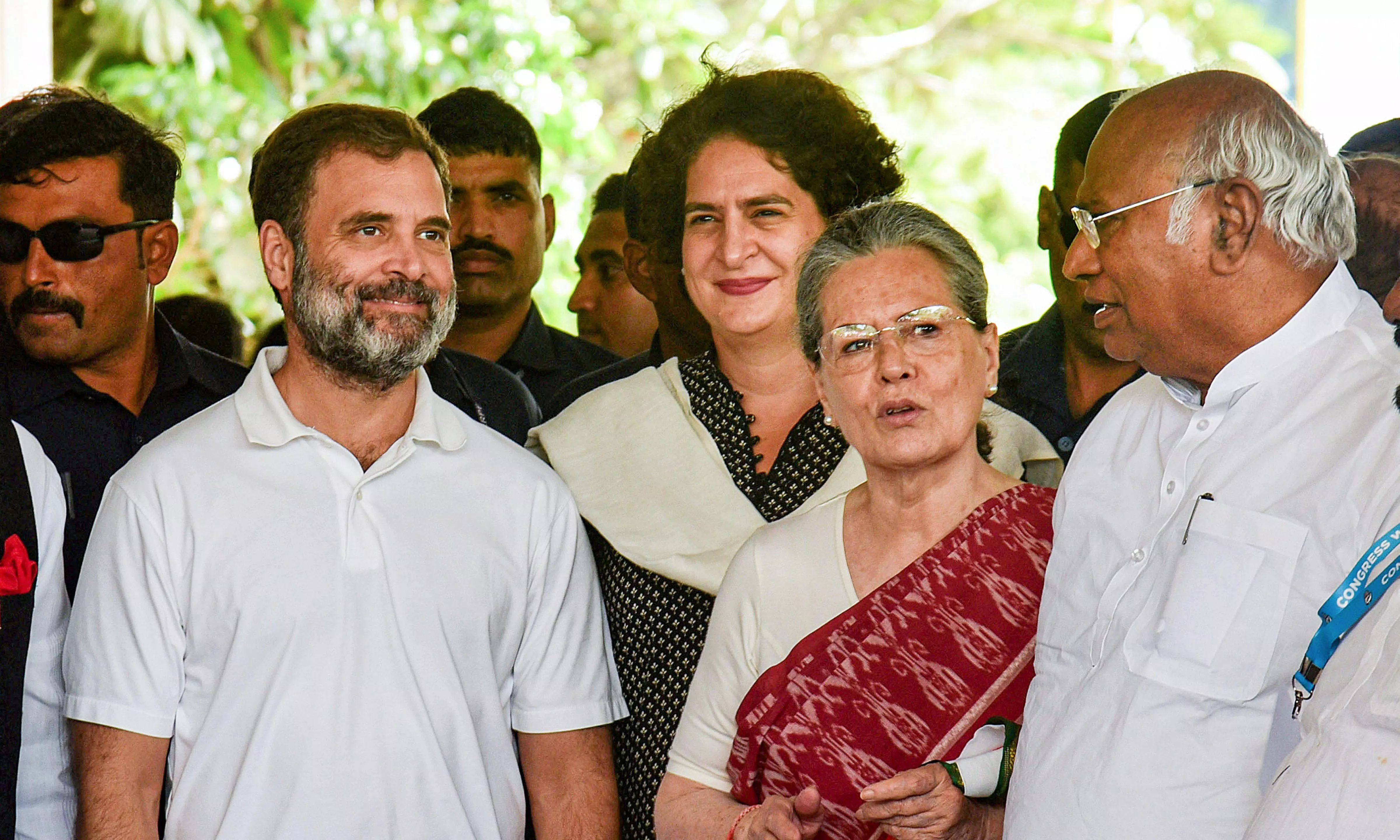 Mallikarjun Kharge, Sonia Gandhi, Priyanka Gandhi, Rahul Gandhi