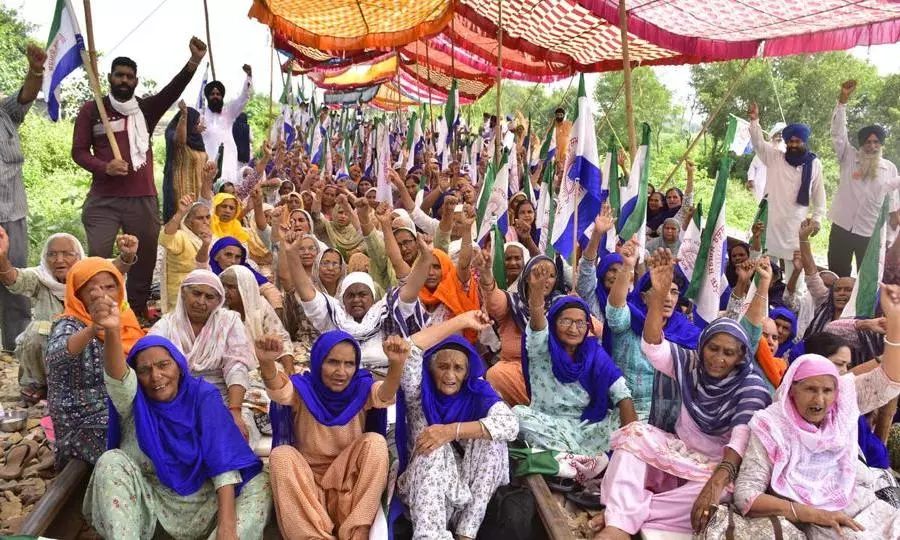 Farmers stir in Punjab: Rail traffic disrupted; Chandigarh-Ambala NH blocked