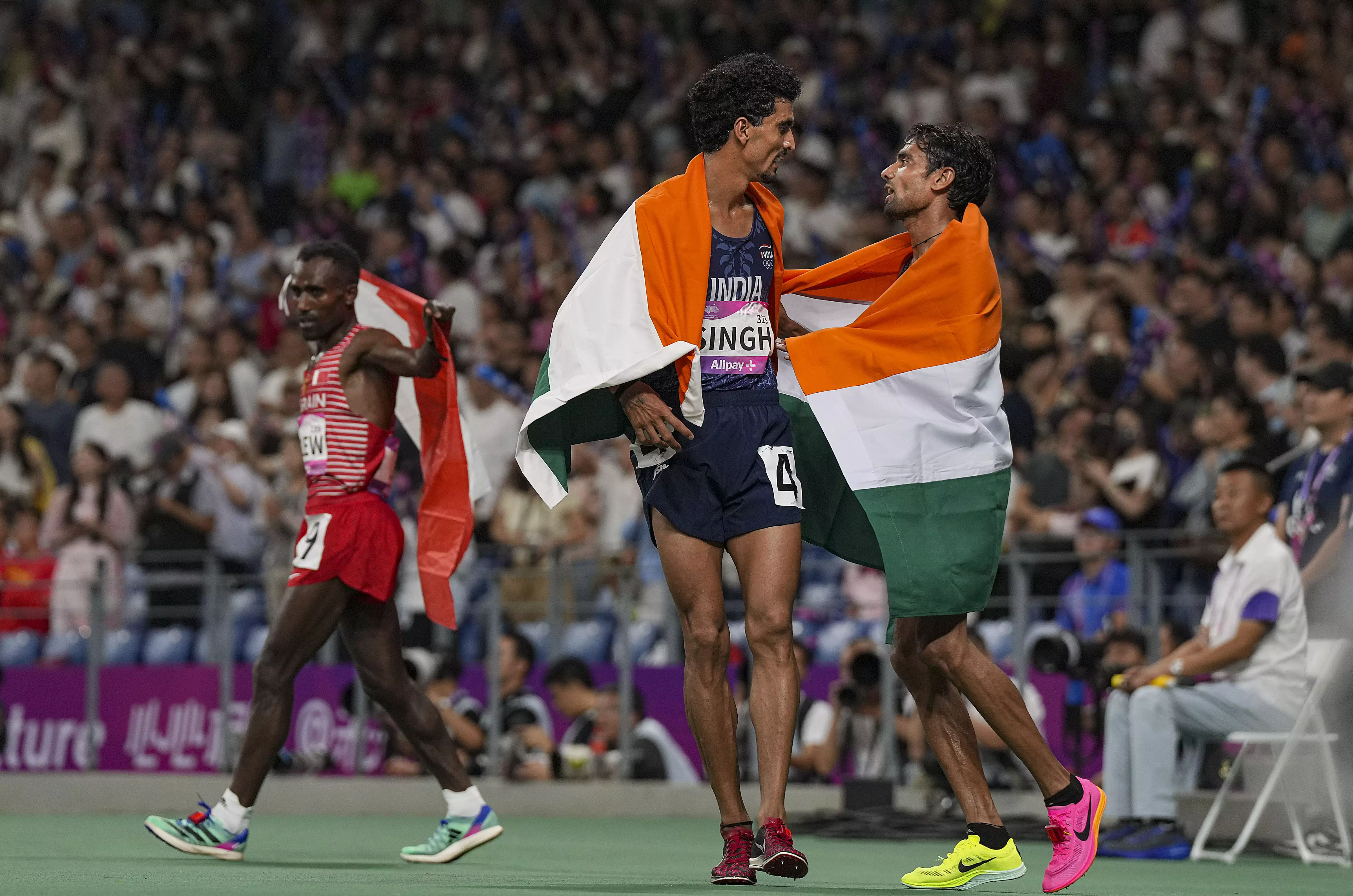 Asian Games Live | Kartik Kumar, Gulveer Singh win silver and bronze in 10,000m race