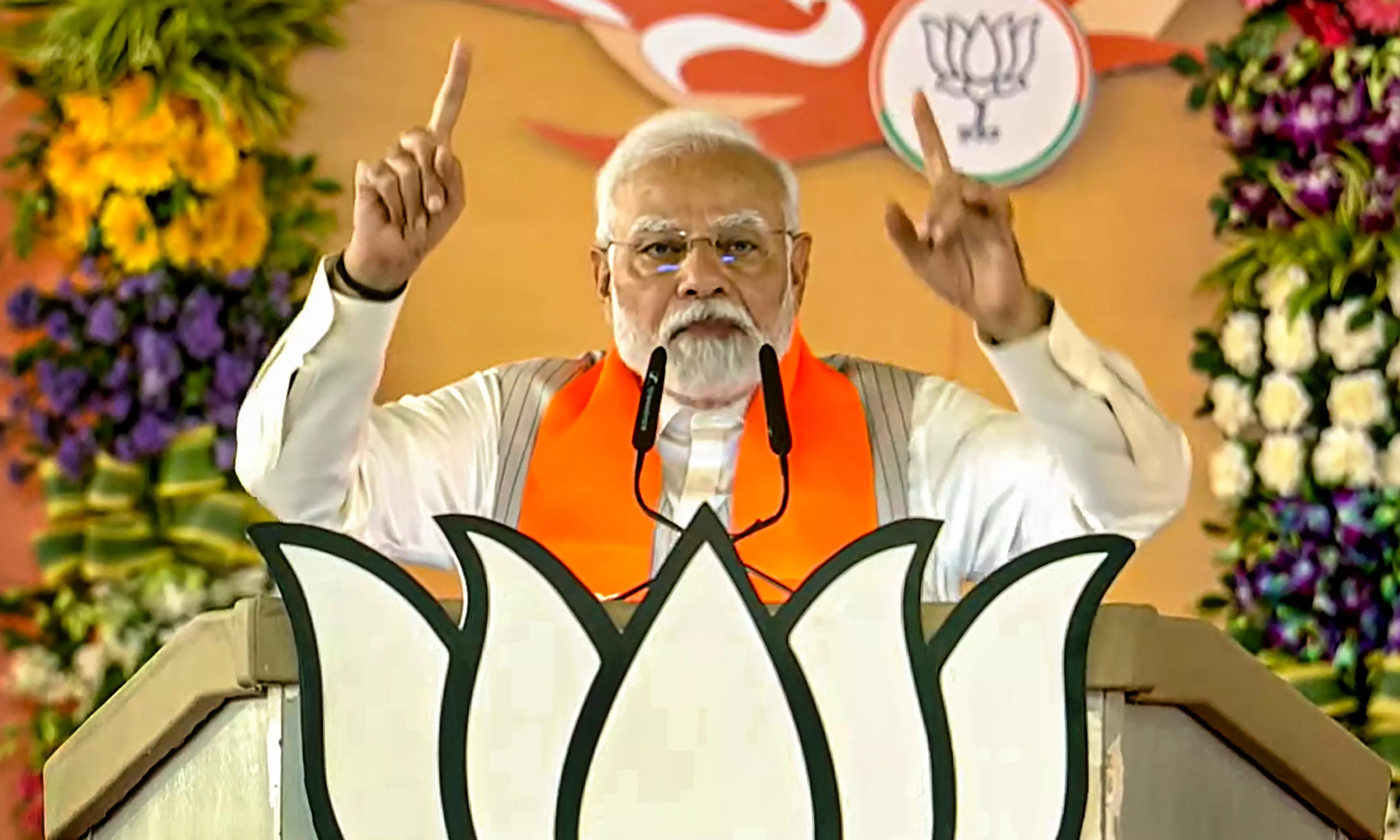 Telangana polls: KCR wanted to join NDA but I did not let him, says Modi