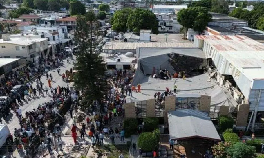 At least 9 dead, 50 injured in Mexico church roof collapse