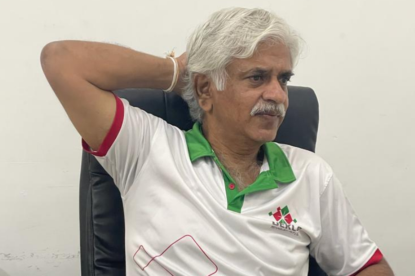 Sri Lanka sports minister sacks cricket board; appoints Ranatunga as ...