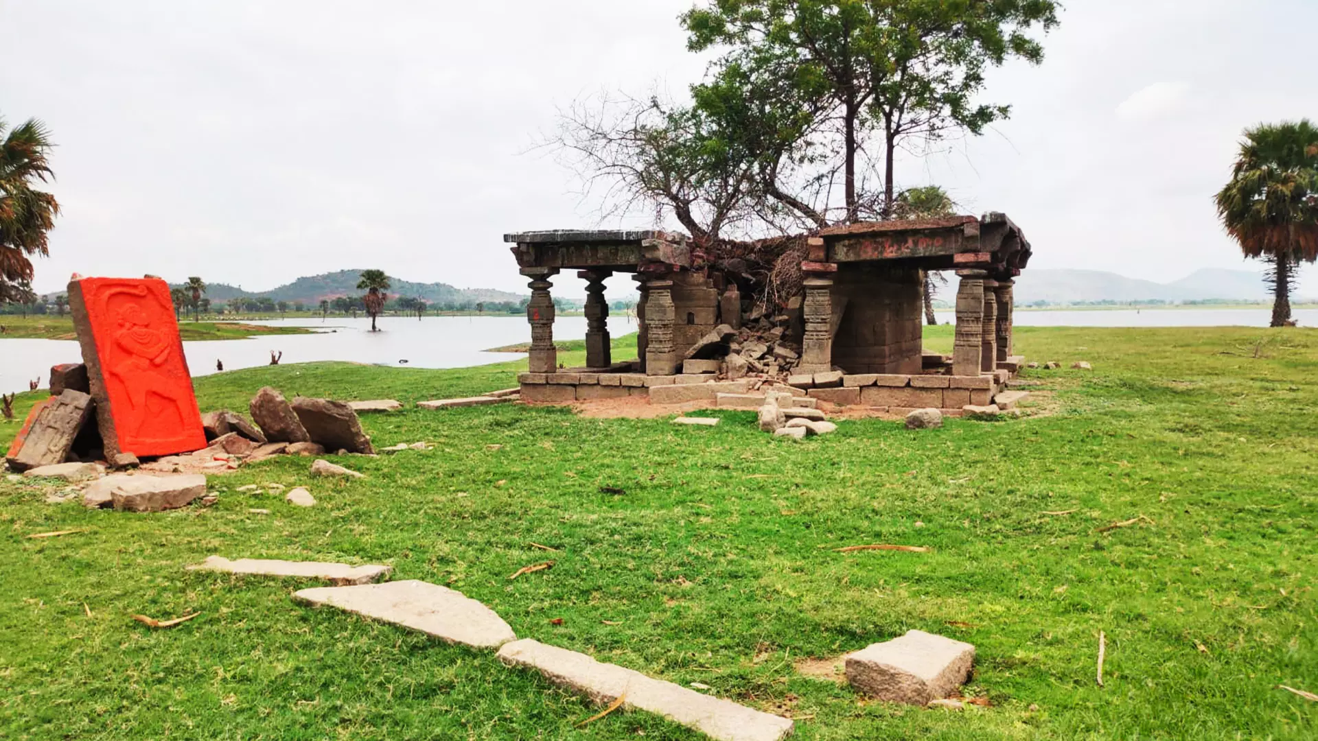 Villagers want to translocate Rajeshwaraswami Temple from the river to their hamlet.