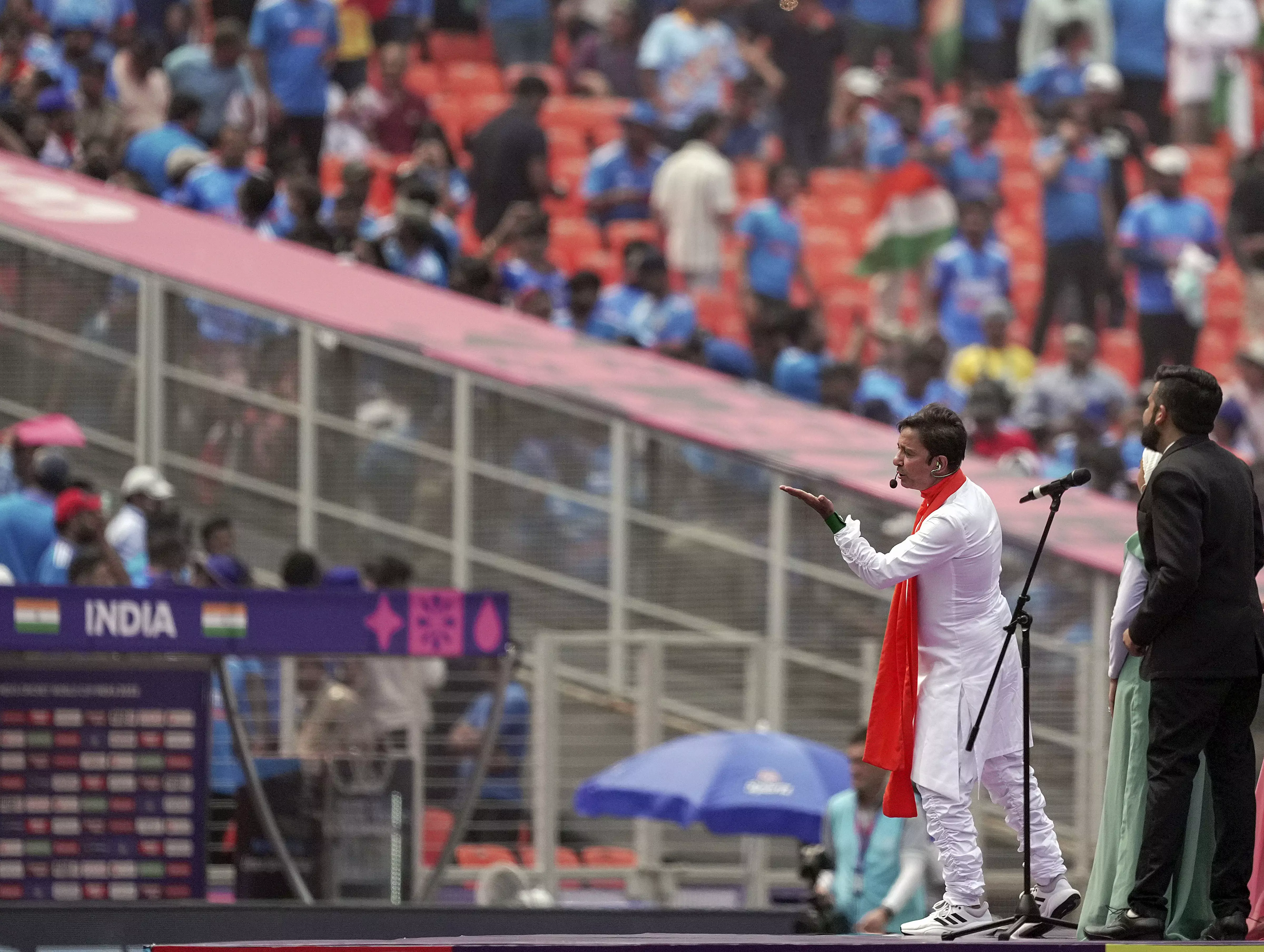 Singer Sukhwinder Singh performs before the ICC Mens Cricket World Cup 2023 match between India and Pakistan, at Narendra Modi Stadium, in Ahmedabad, Saturday, October 14. Photo: PTI