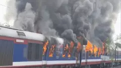 Fire in passengers train in Ahmednagar district; no casualties