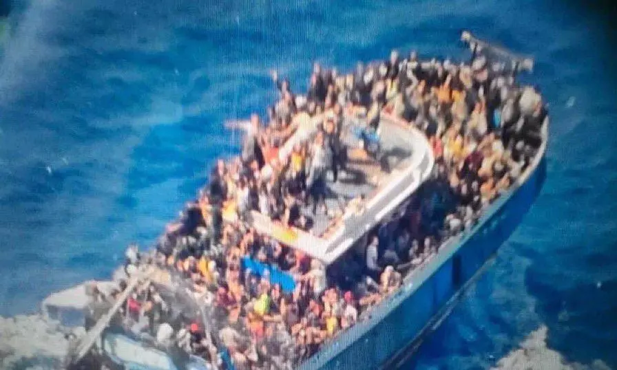 Migrant boat sinks off Libya coast; at least 50 dead or missing