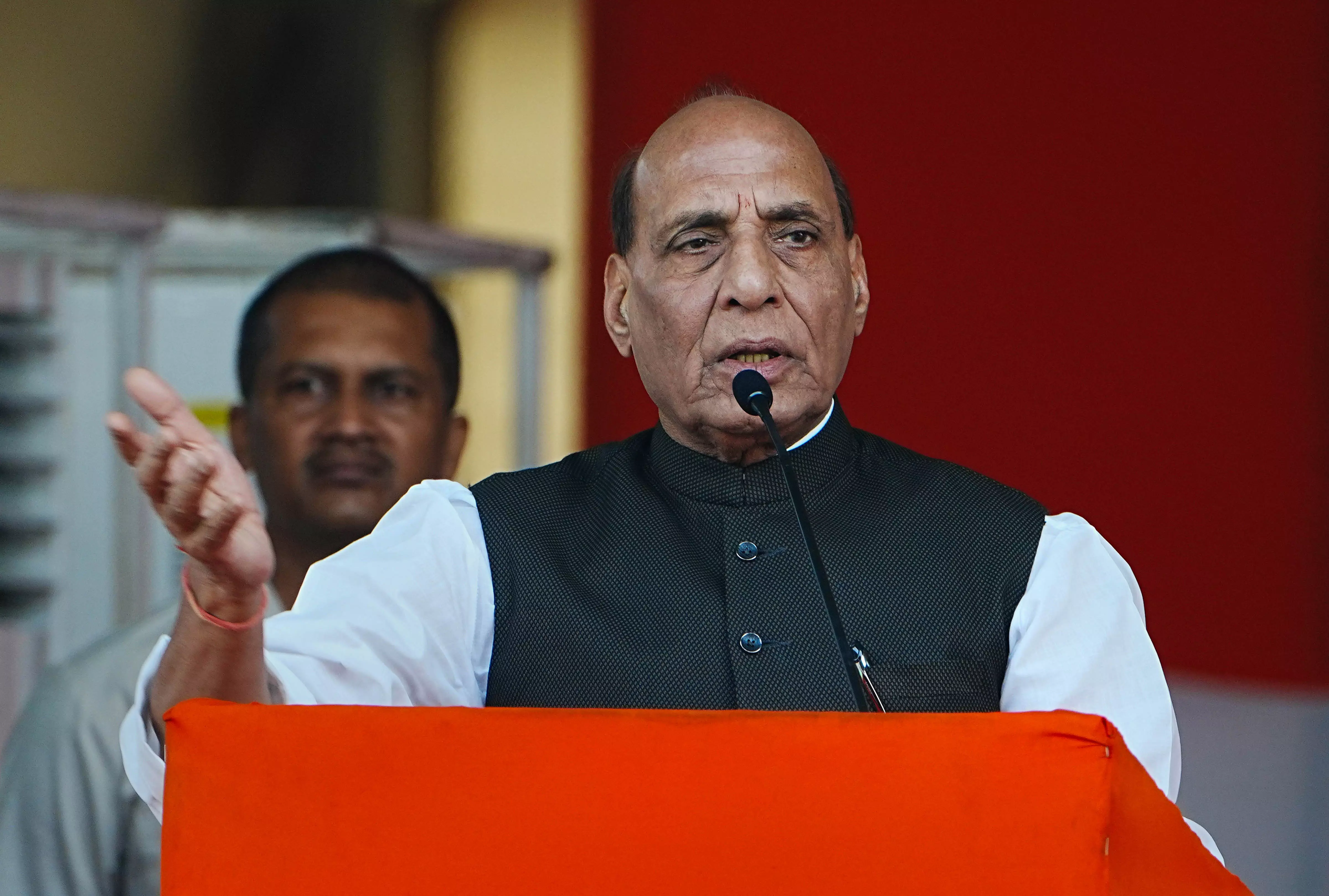 ‘Corruption’ by KCR family talked about in Delhi too: Rajnath Singh