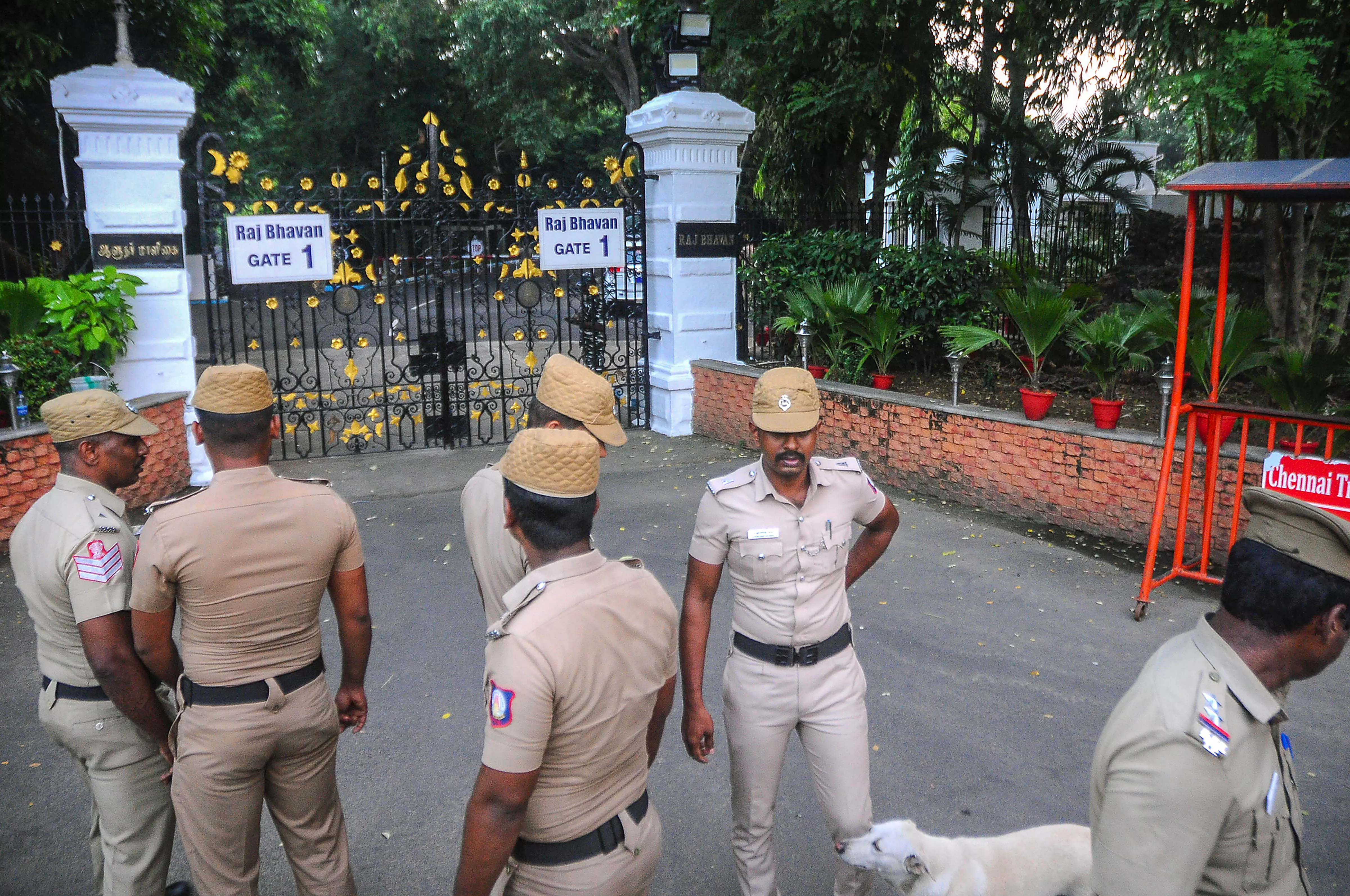 TN: ‘Studied indifference’ by police to Governor facing threats, alleges Raj Bhavan