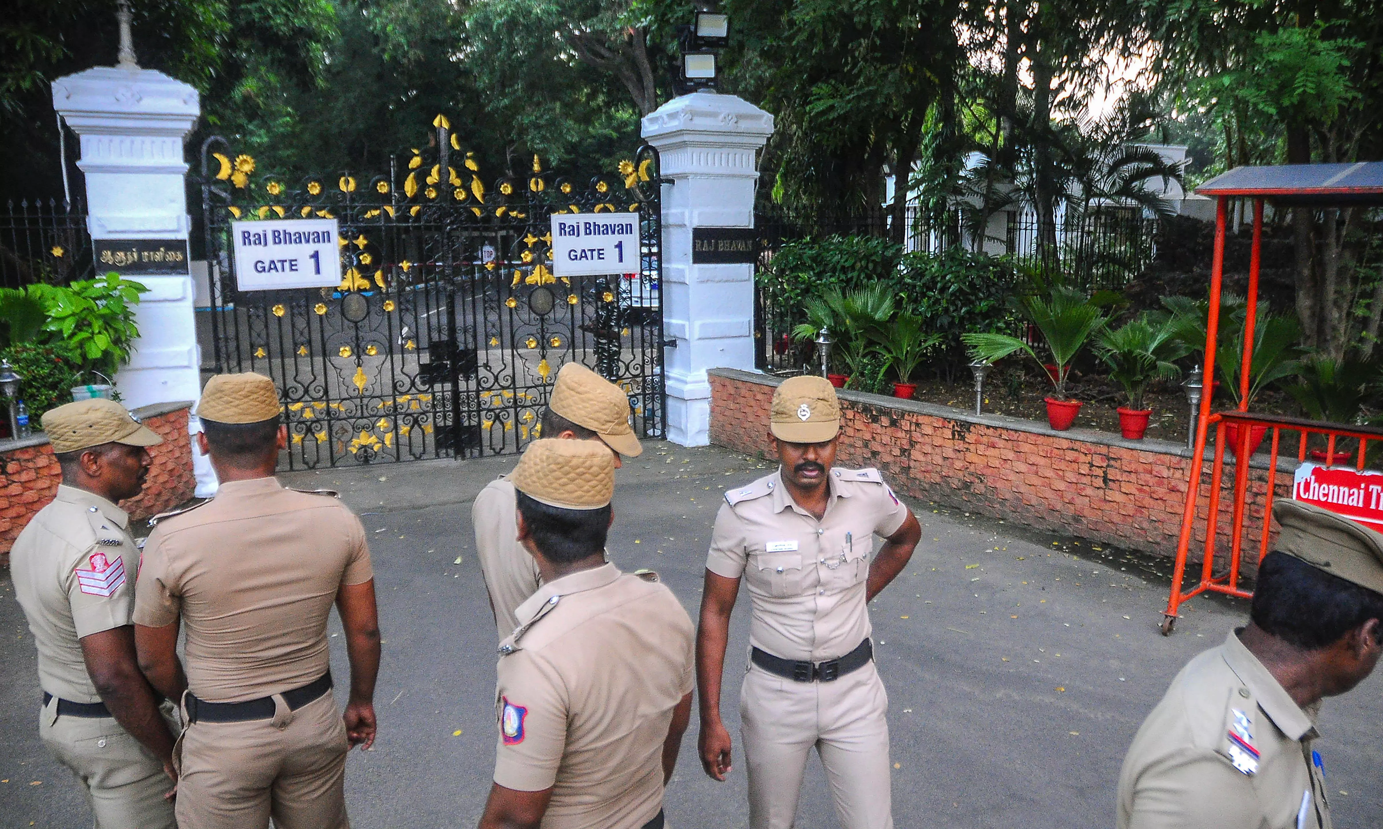 Rowdy Karukka Vinoth gets 10-year jail for lobbing petrol bombs at Raj Bhavan Rowdy Karukka Vinoth gets 10-year jail for lobbing petrol bombs at Raj Bhavan