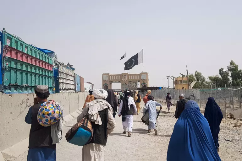 UN agencies urge Pakistan to stop migrant crackdown as Afghans flee to homeland