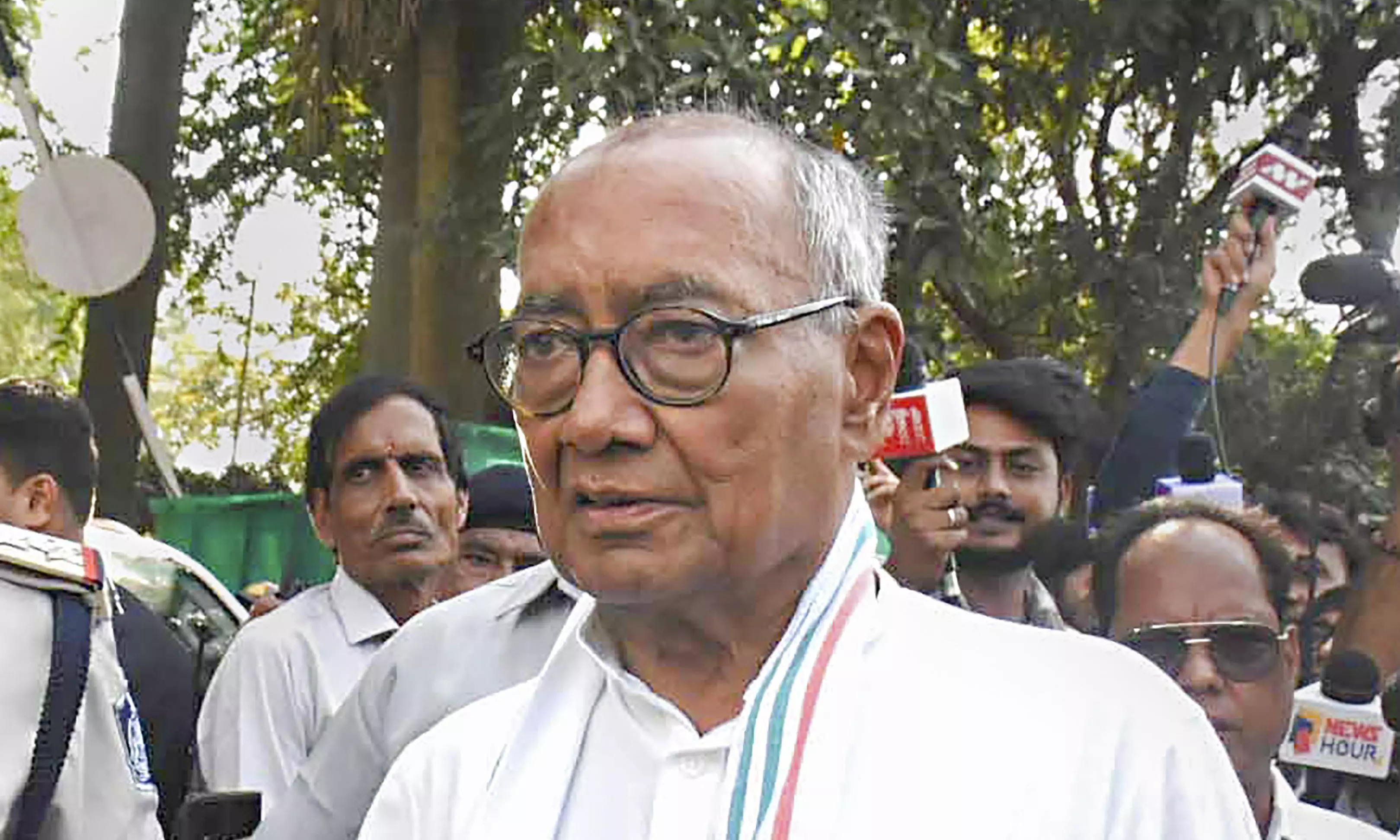 Only two parties in MP, dont fall into trap of smaller outfits: Digvijaya tells voters