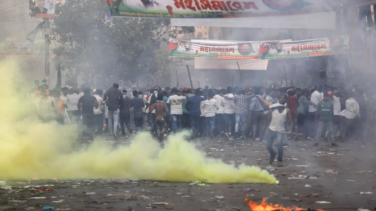 Bangladesh deploys paramilitary troops as political tensions escalate