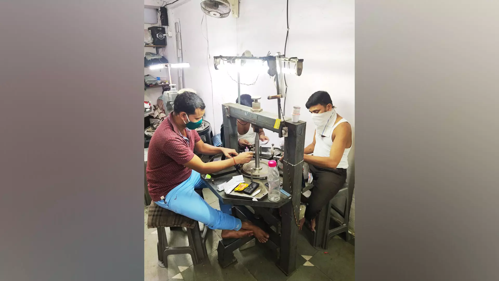 While the larger polishing factories are often equipped with necessities such as air conditioning units and fixed wages, the small and medium factories have no ventilation, toilets and workers often have to sleep in the factory to avail additional paid working hours.