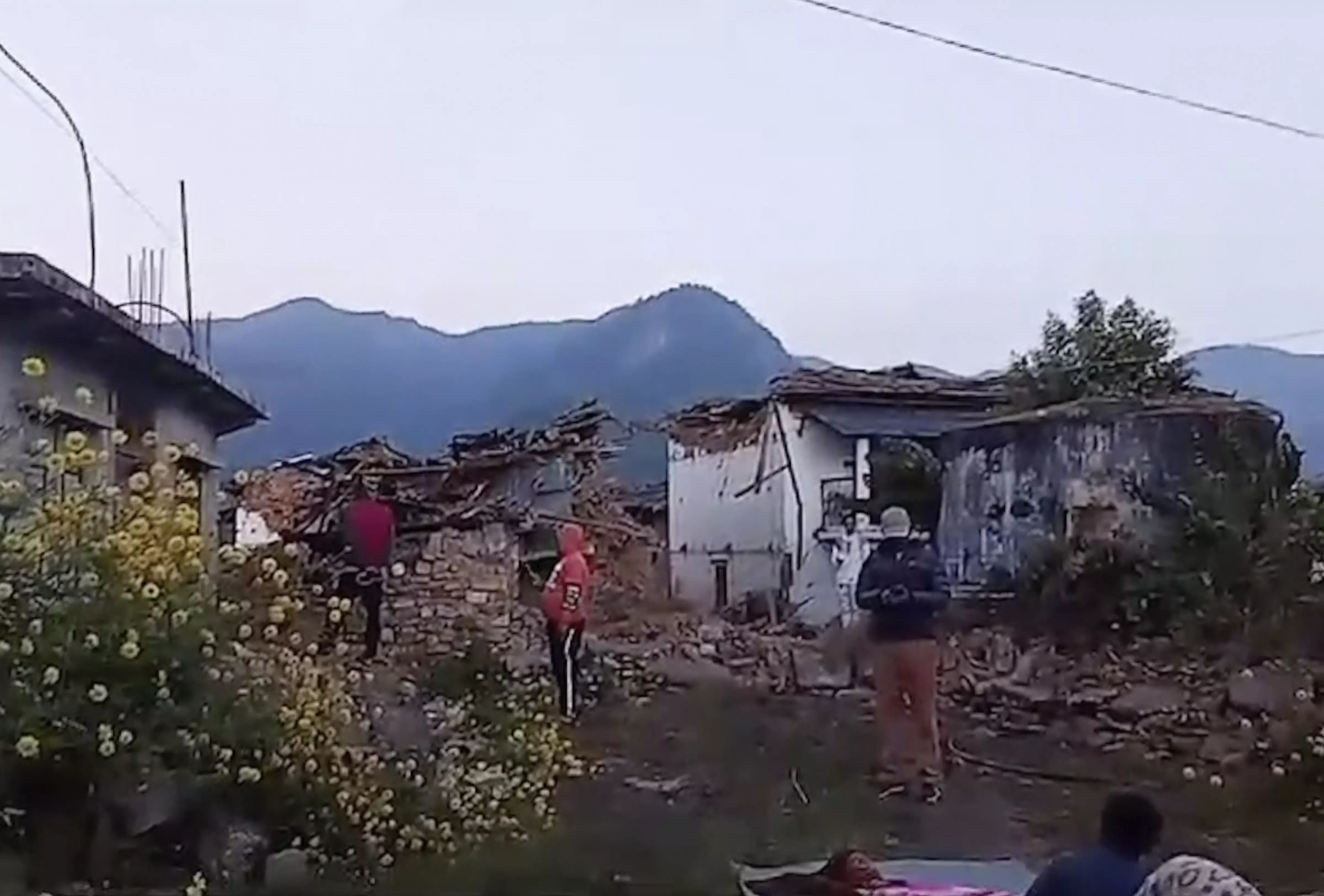 Nepal: Earthquake death toll touches 157; tremors felt in Bihar, UP and NCR