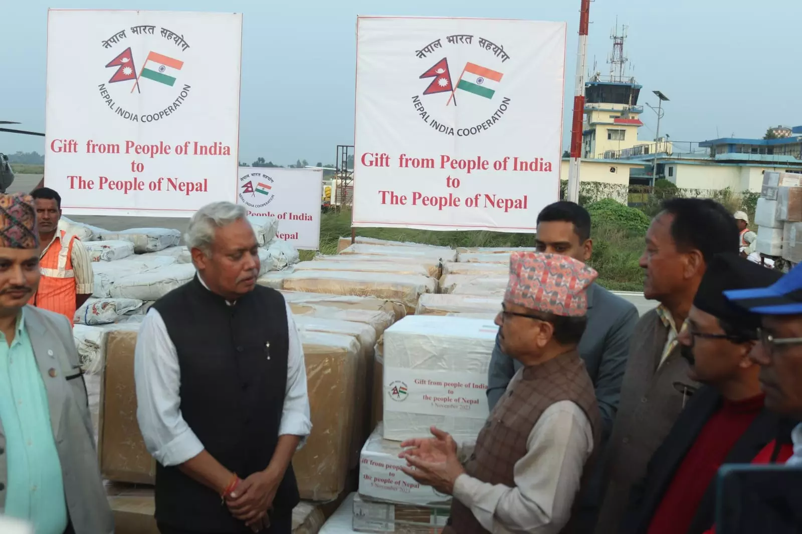 Quake-hit areas of Nepal to receive 2 truckloads of relief materials from India