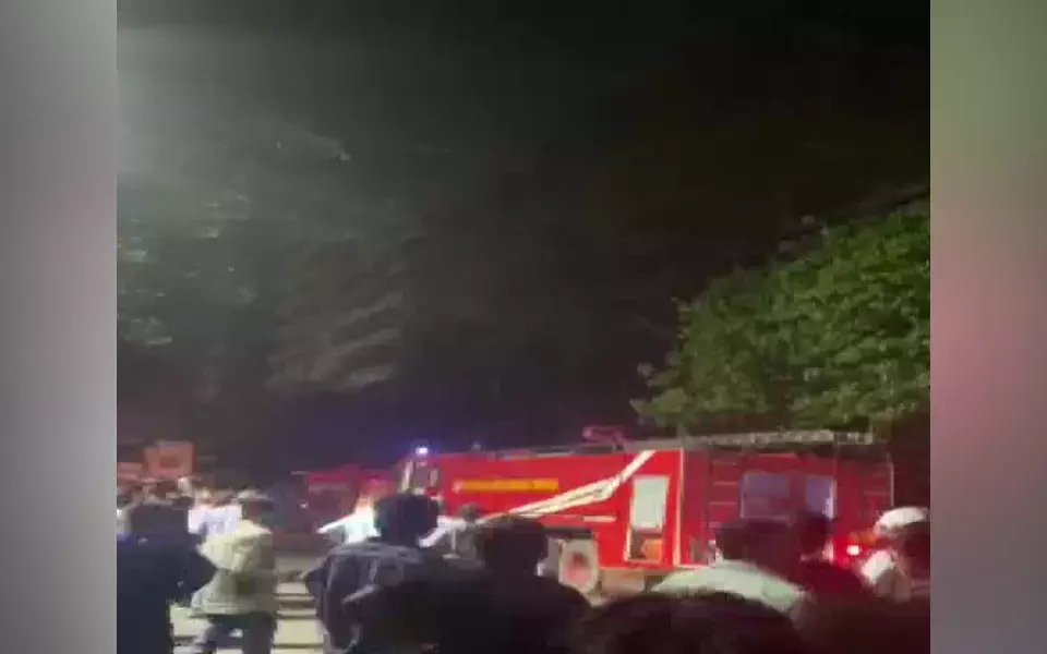 Gujarat: 2 fire personnel injured while dousing blaze at Surat multiplex