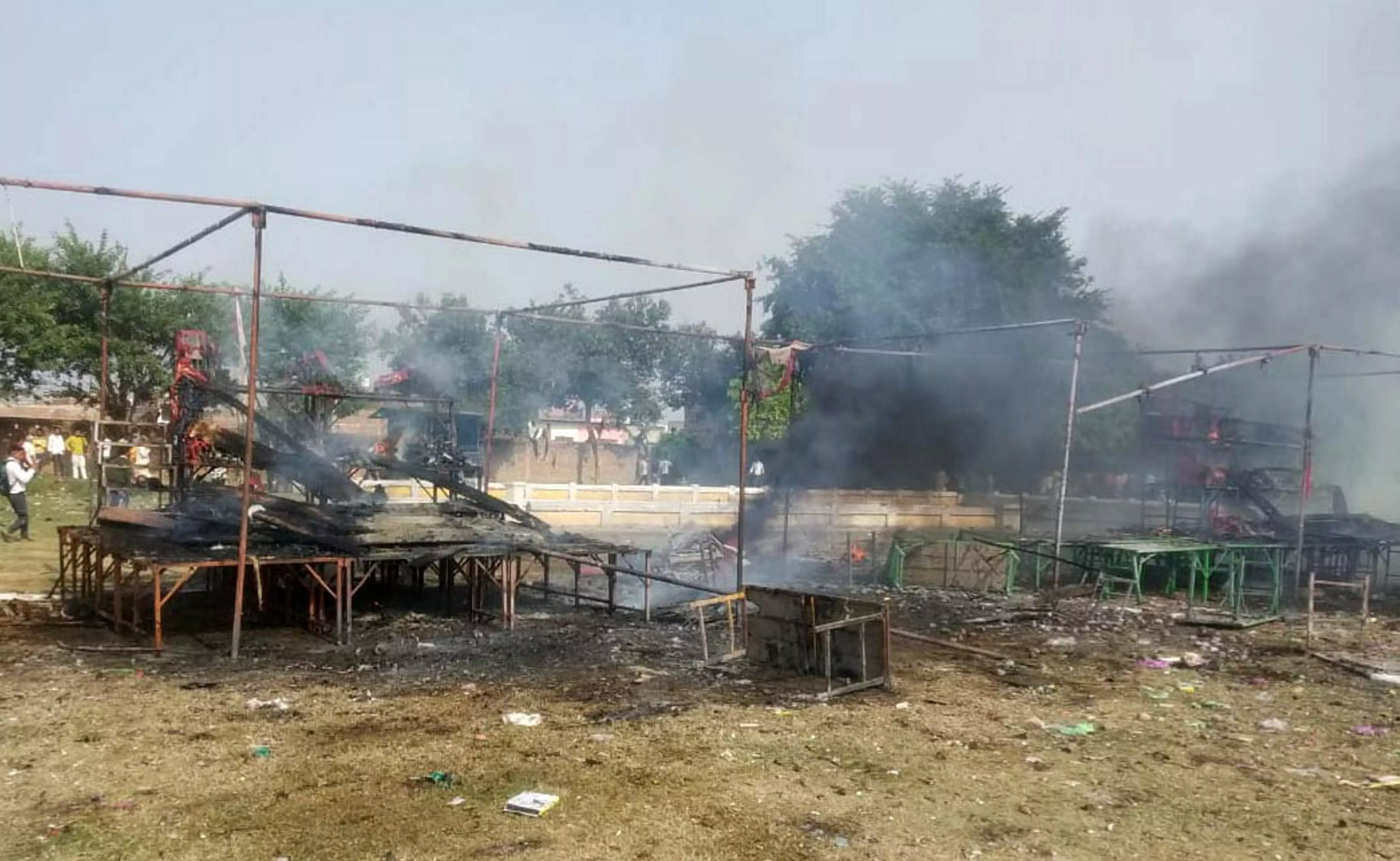 UP: Seven firecracker shops in Mathura destroyed in blaze, 9 injured