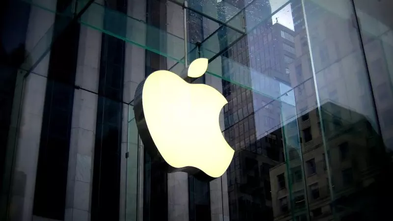 Apple, India, Mumbai, Delhi, Tim Cook, first stores in India