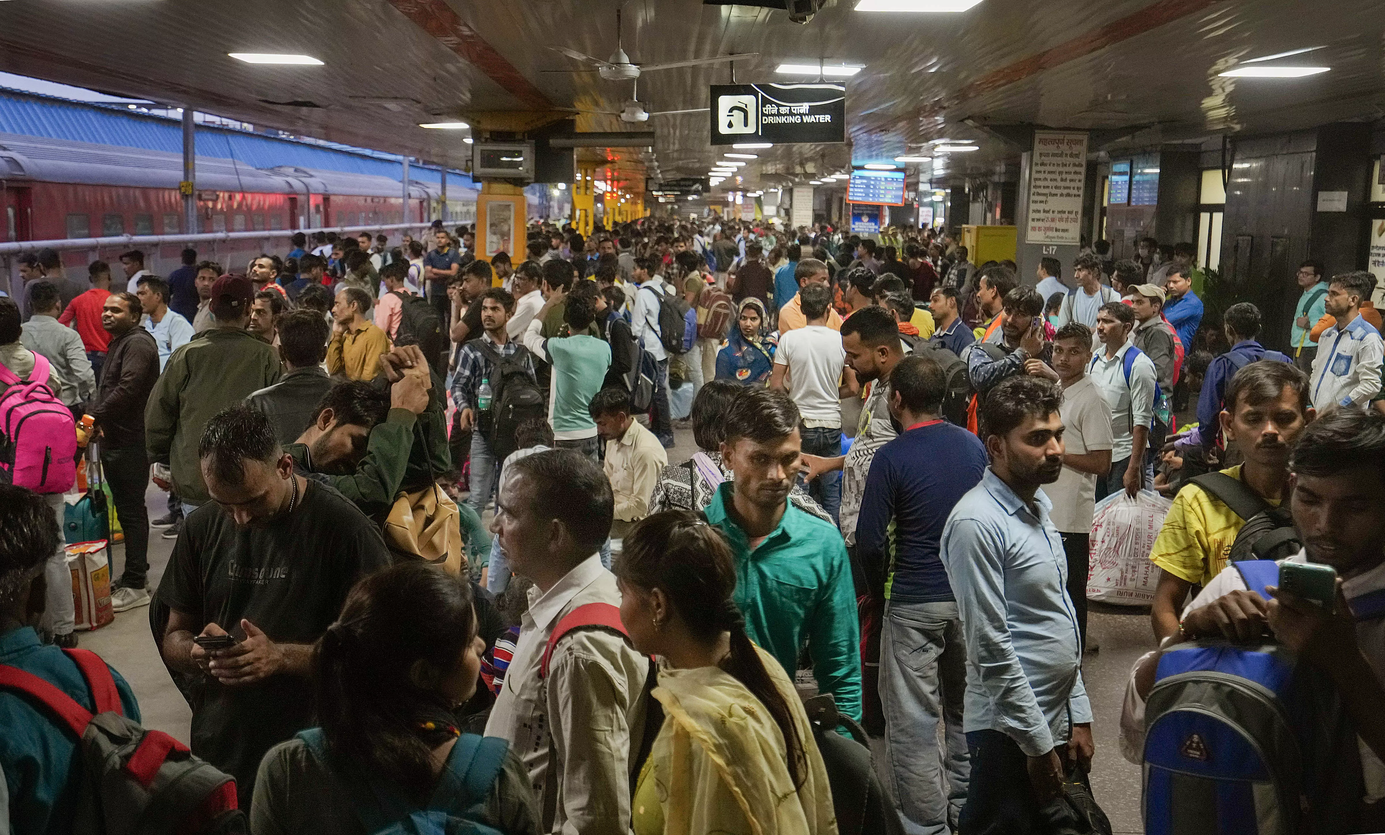 New Delhi railway station, Chhath Puja festival rush