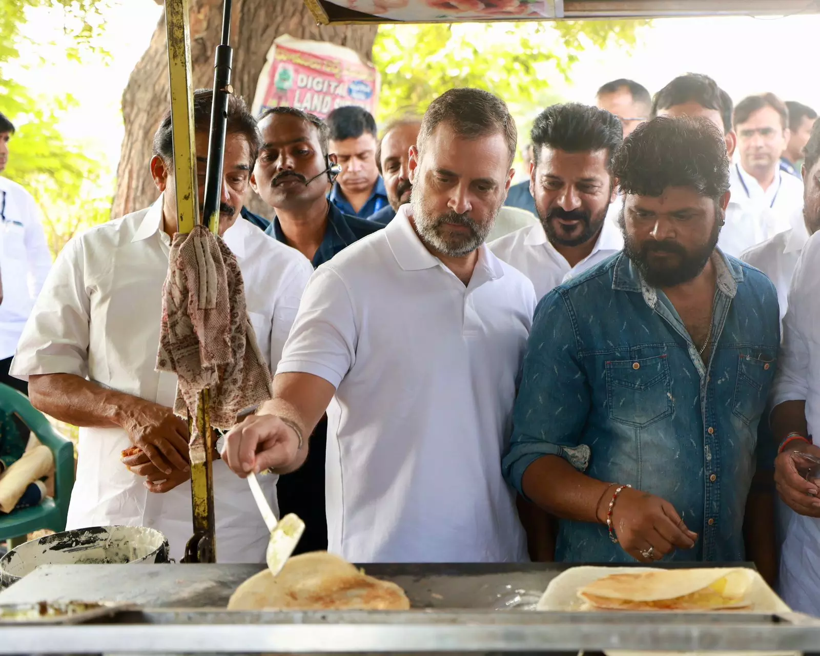 Telangana polls: Politicians showcase creativity with dosas and street dances to woo voters