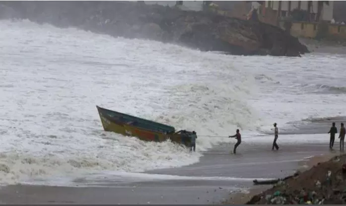 Deep depression turns into cyclonic storm Midhili, to hit Bangladesh coast