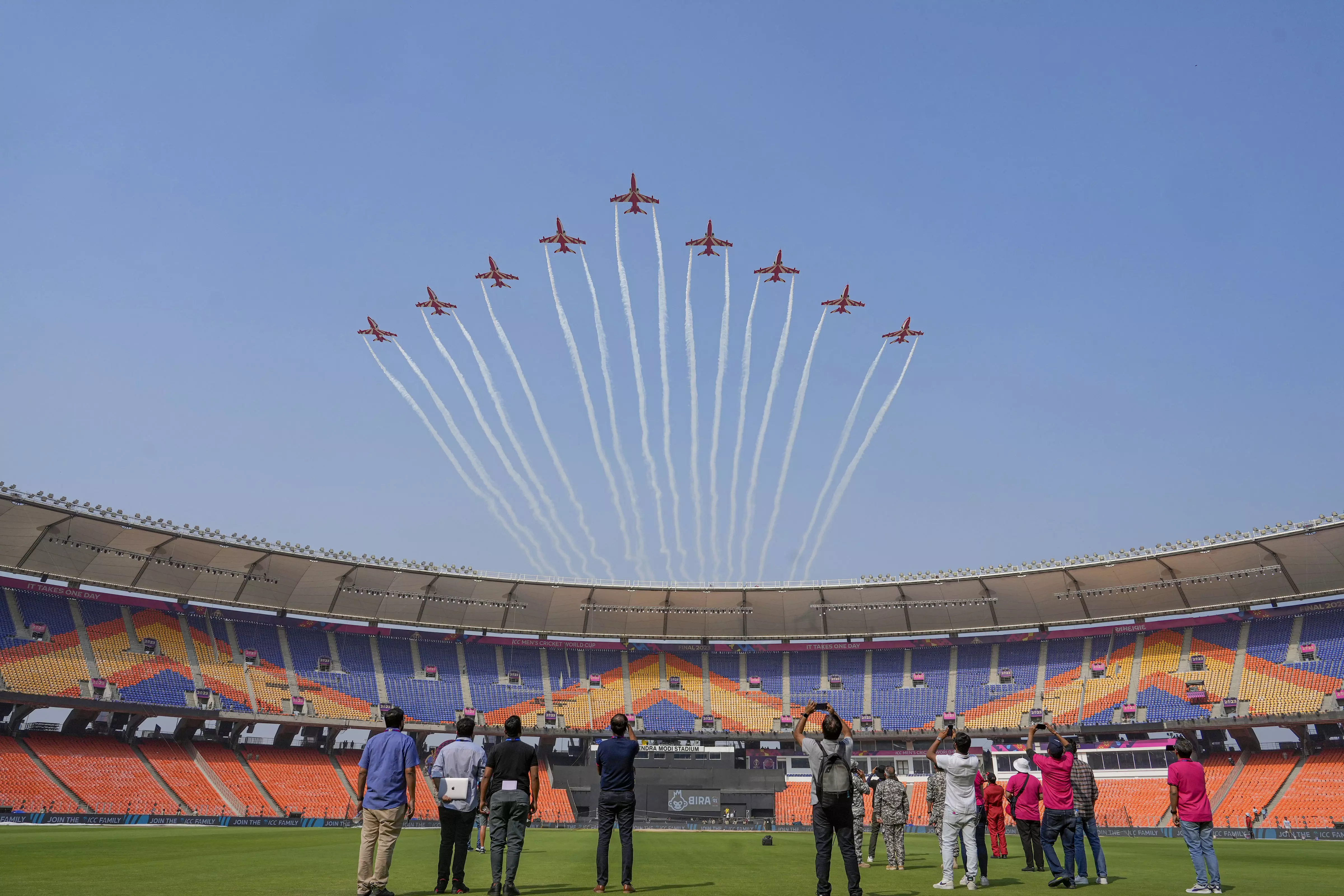 World Cup: IAFs Surya Kiran team to put on air show before India vs Australia final