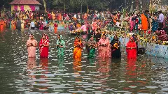 Prez Murmu, PM Modi greet devotees as North India celebrates Chhath