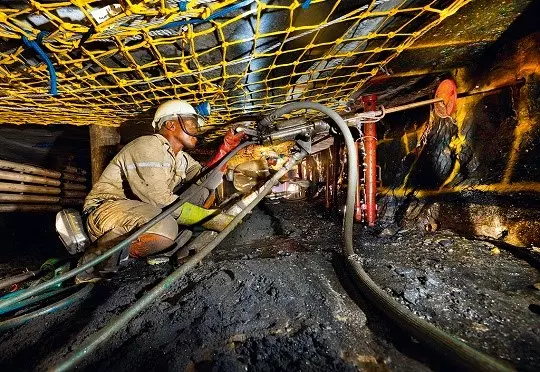 11 workers die as elevator in South African mine plunges 656 ft
