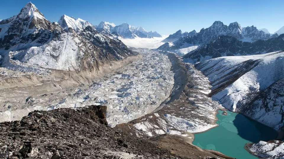 Himalayan region glaciers lost, 60% glaciers lost, Himalayas, Hindu Kush, 2100, climate change, sea-level rise, Mumbai, Kolkata, temperature rise, Intergovernmental Panel on Climate Change