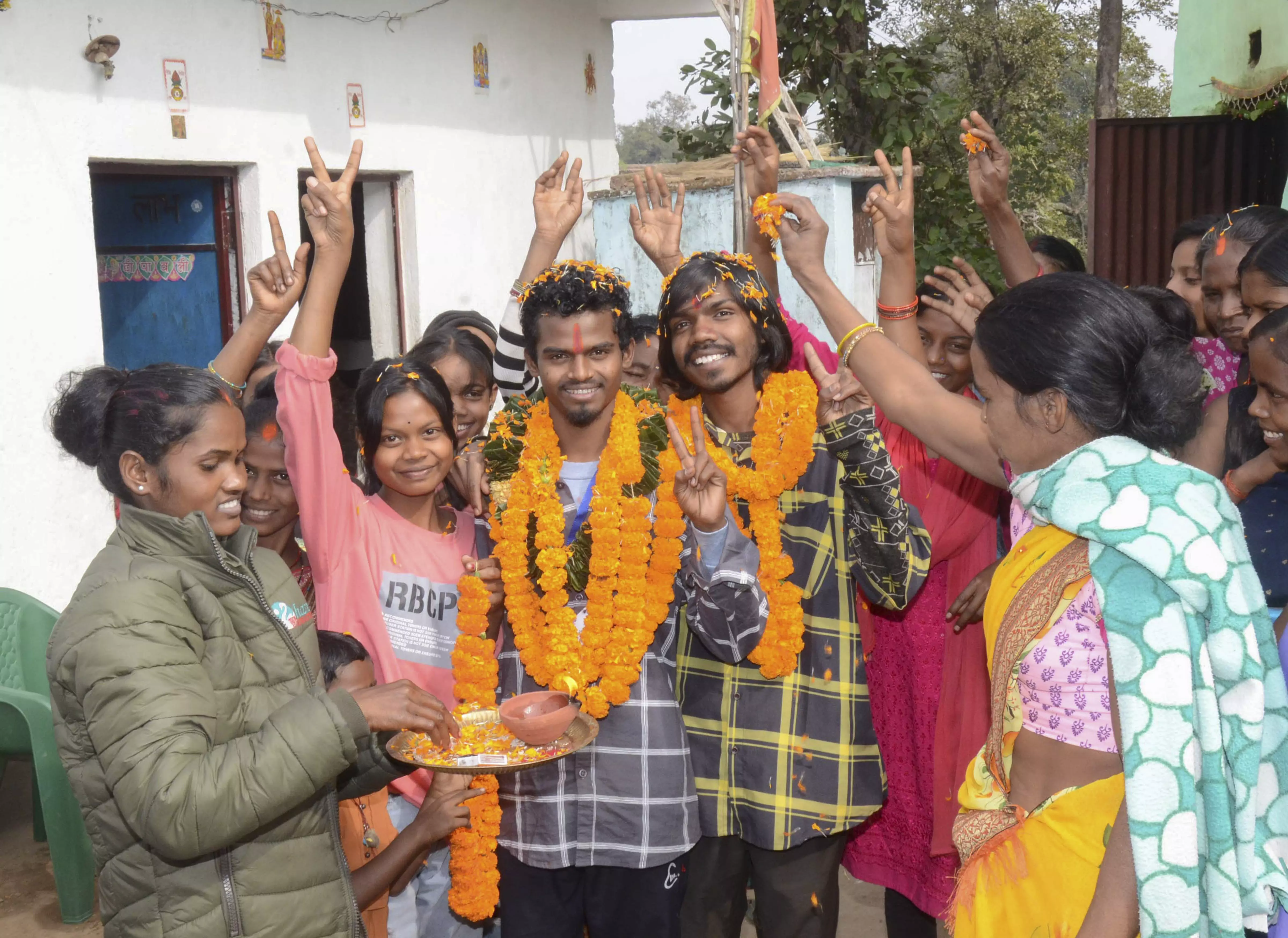 Rescued Silkyara workers reunite with families in Jharkhand, UP