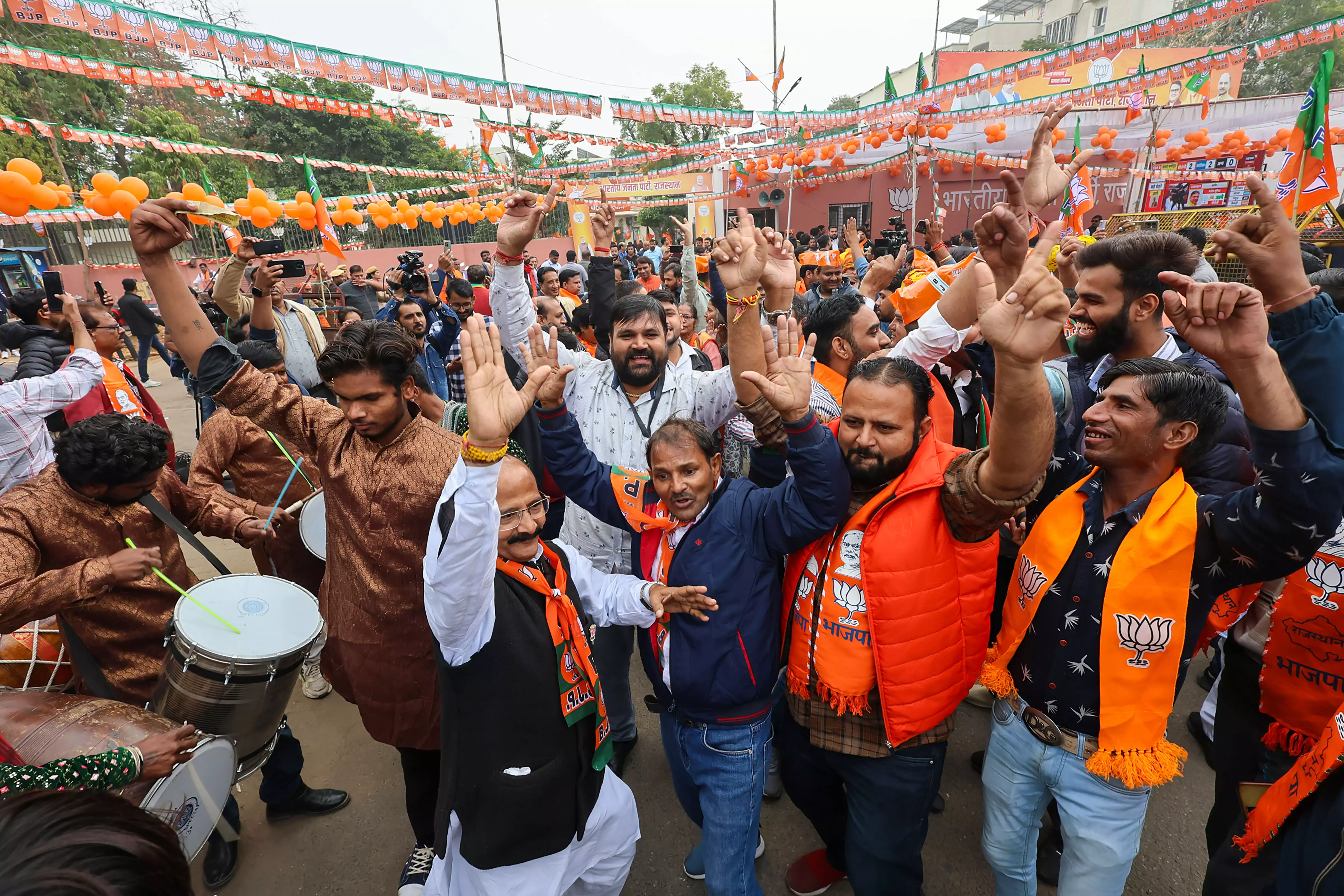 Rajasthan: BJP looks set to wrest state; Vasundhara Raje wins by big margin