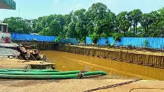 Chennai rains: Two men stuck inside 60m trench in Velachery not rescued after 3 days