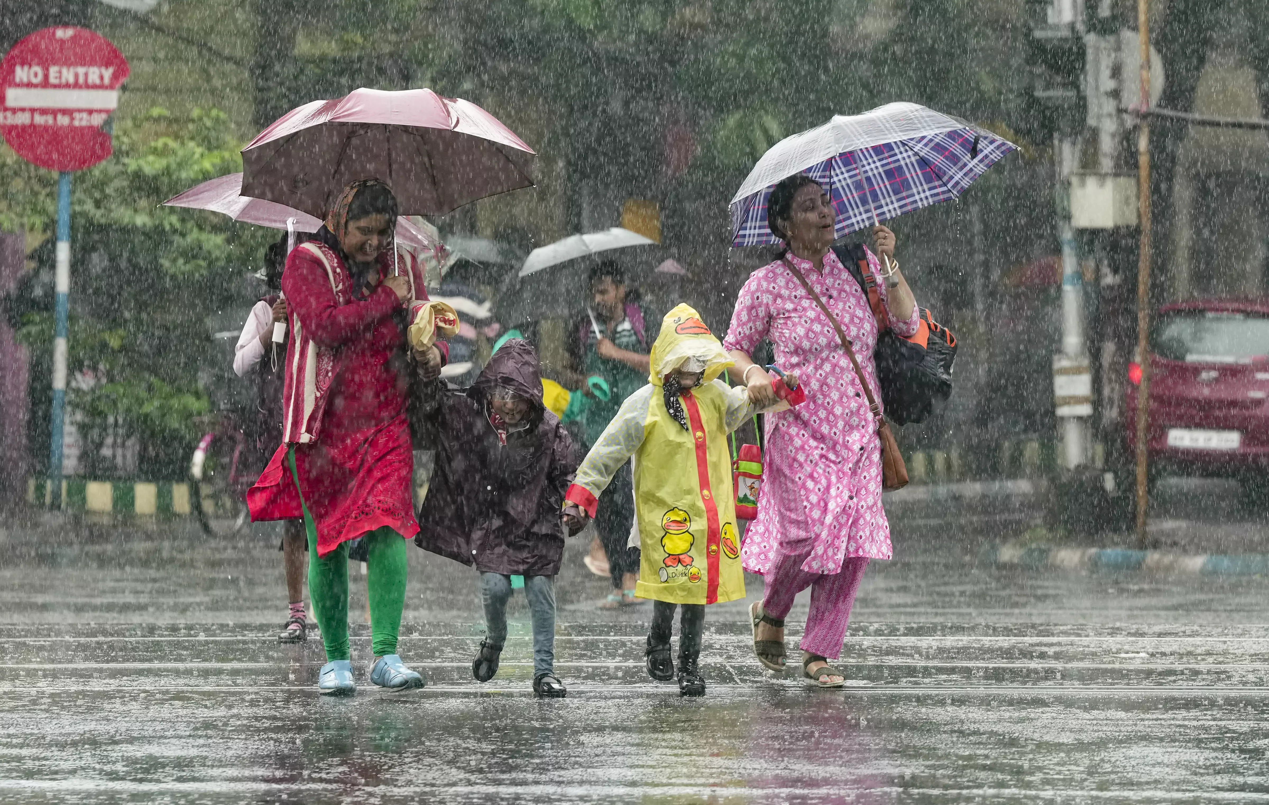 Cyclone Michaung: Unseasonal rains lash Odisha, Jharkhand, West Bengal