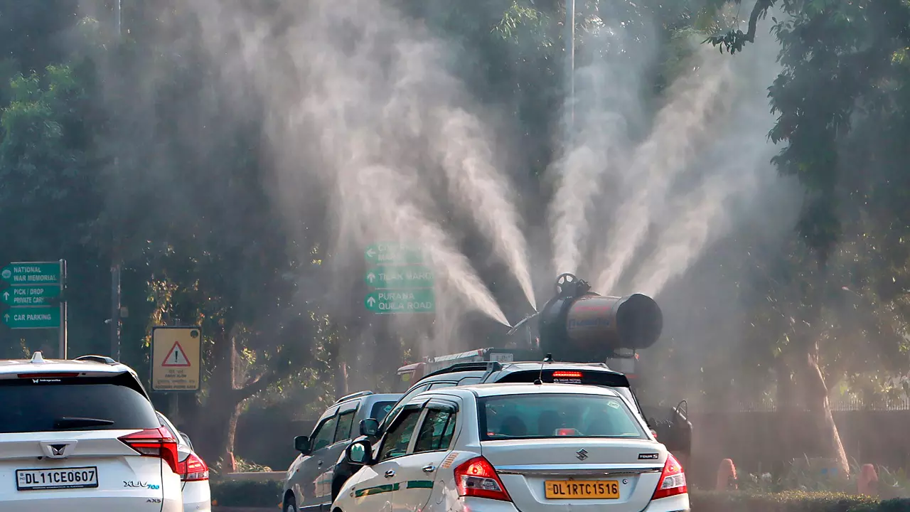 Delhi govt mandates high-rise buildings to install anti-smog guns to fight pollution